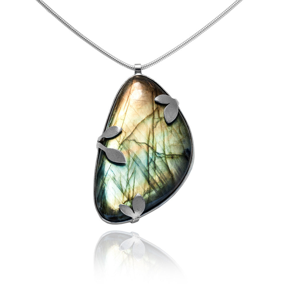 Spring necklace with labradorite - READY TO WEAR