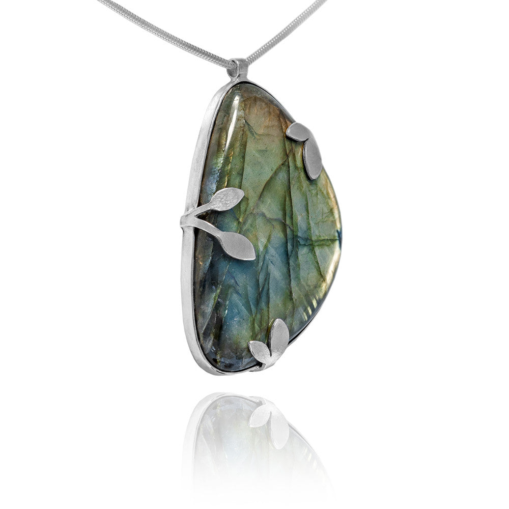 Spring necklace with labradorite - READY TO WEAR