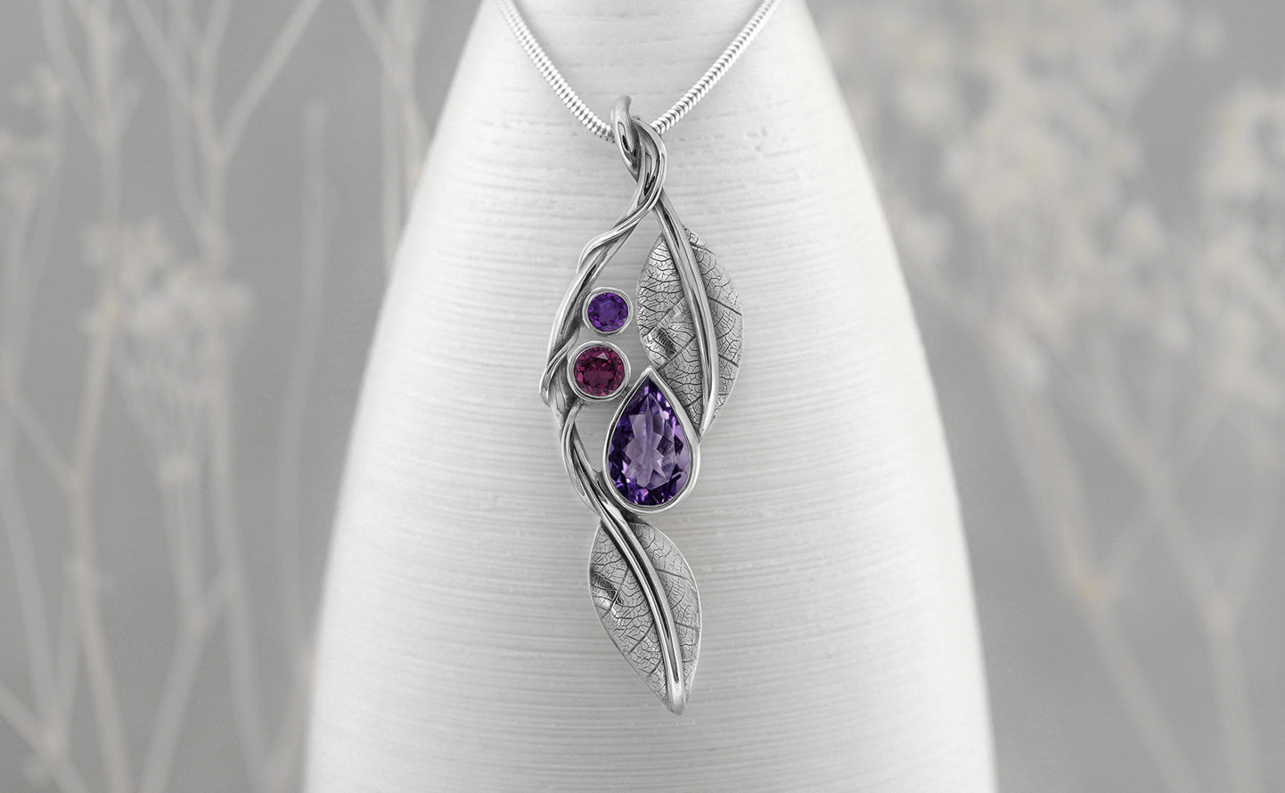 Statement jewellery