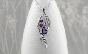 Statement jewellery