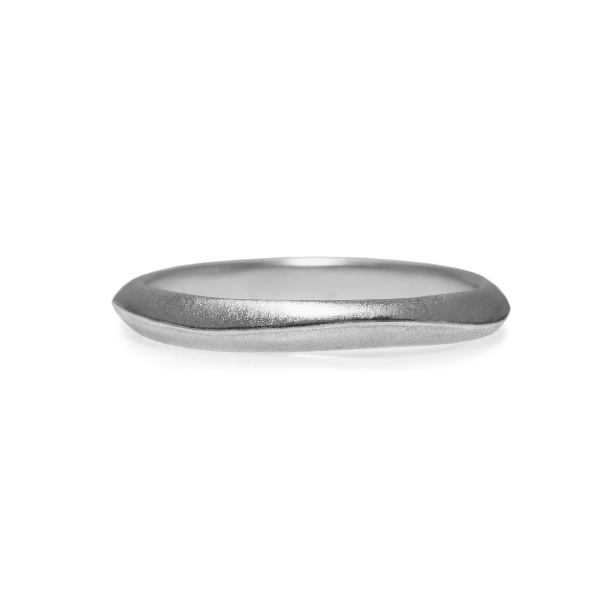 Peak wedding ring carved wave platinum
